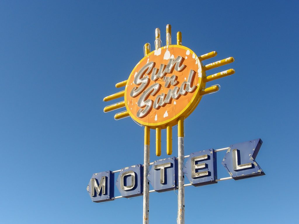 Sun 'n Sand Motel Sign